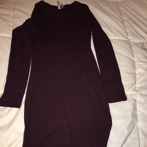 Very cute long sleeve maroon color dress